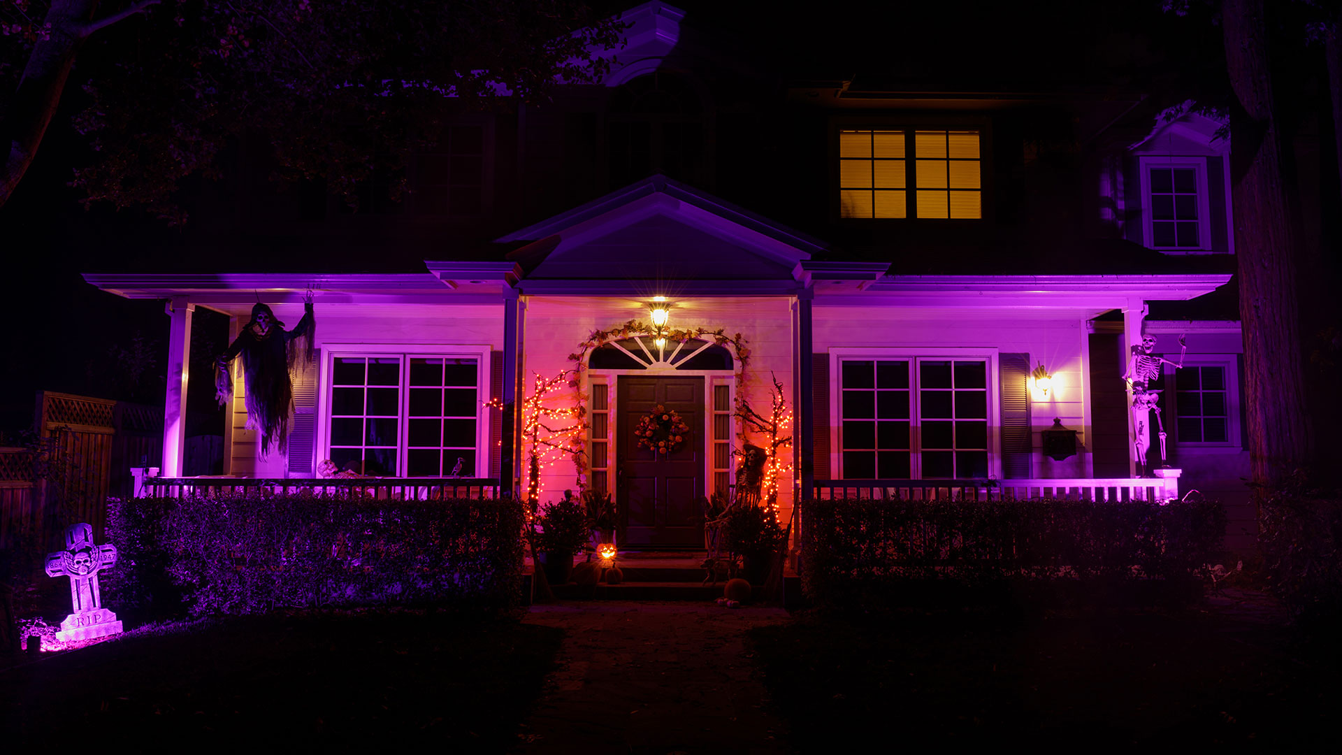 Best Halloween Lights for Outdoors &amp; Halloween Outdoor Lighting Ideas | Lighting Warehouse